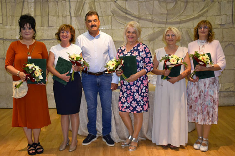 Átadták a Pedagógus Szolgálati Emlékérmeket Dombóváron