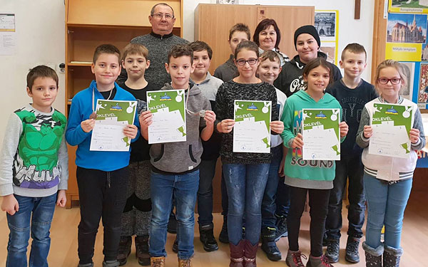 Három ifjú sakkozó állhatott a dobogóra