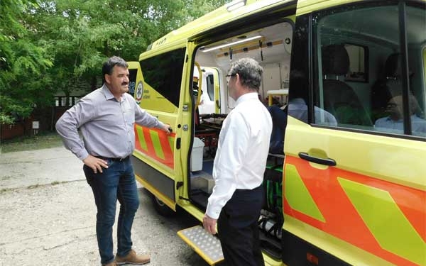 Új mentőautót kapott a dombóvári mentőállomás