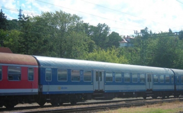 Gázolt a vonat Dombóvár és Döbrököz között