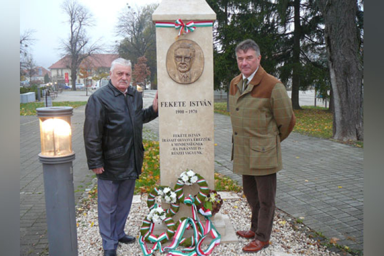 Könyvbemutató Zircen