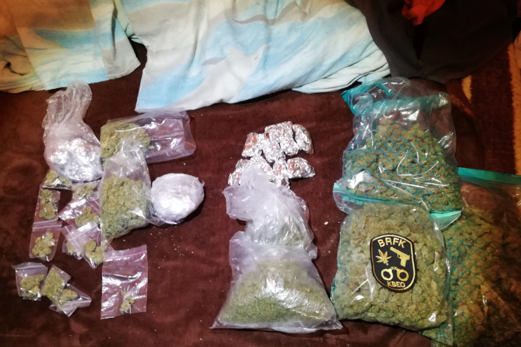 Családi vállalkozásban árulták a drogot